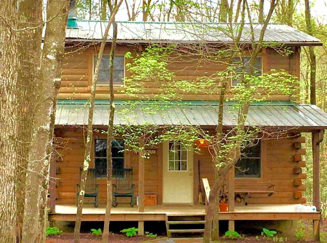 Pet-Friendly Cabin Rental in the Mountains near Beckley, West Virginia