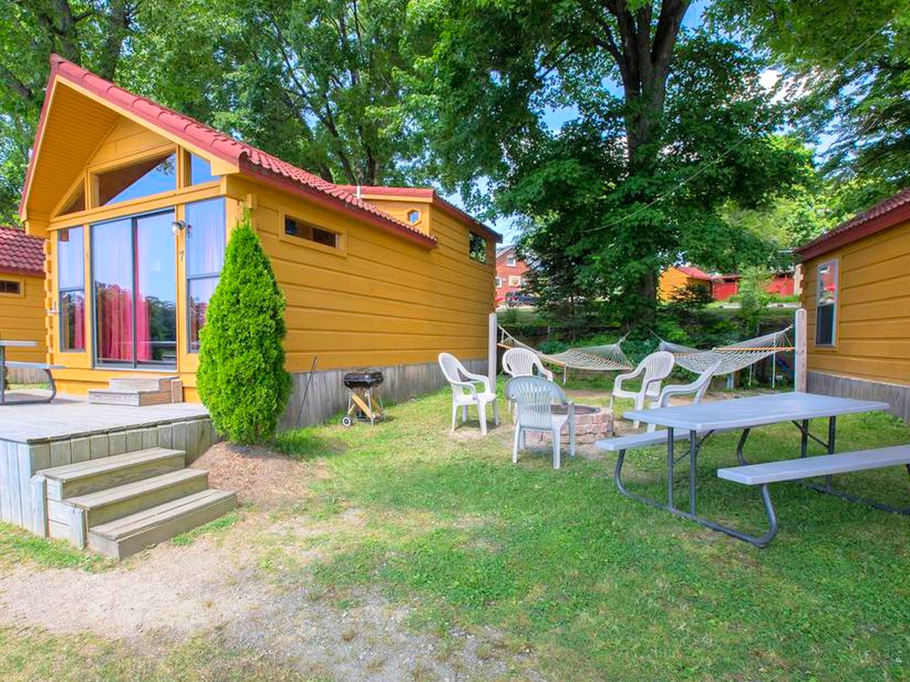Edinboro Lake Resort Pet Friendly, Cabins, Edinboro, United States of