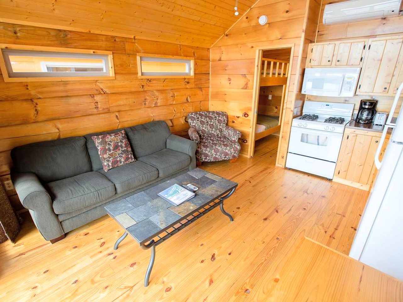 Edinboro Lake Resort Pet Friendly, Cabins, Edinboro, United States of America Glamping Hub