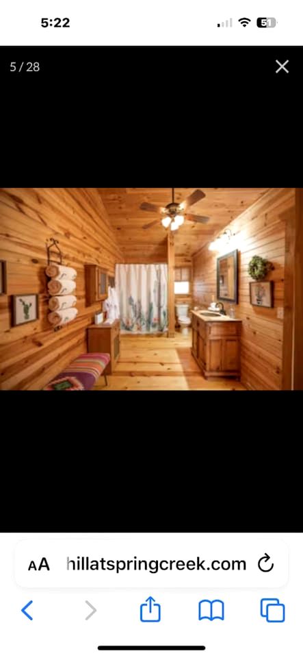 Pet-Friendly Cabin with Sweeping Views Overlooking Fredericksburg, Texas