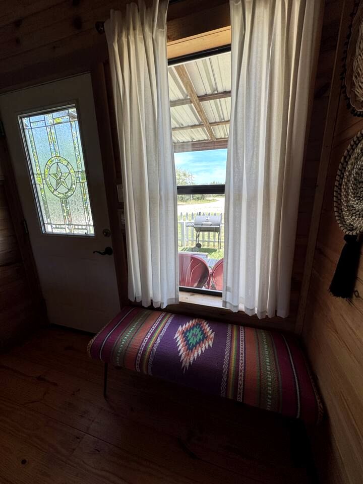 Pet-Friendly Cabin with Sweeping Views Overlooking Fredericksburg, Texas