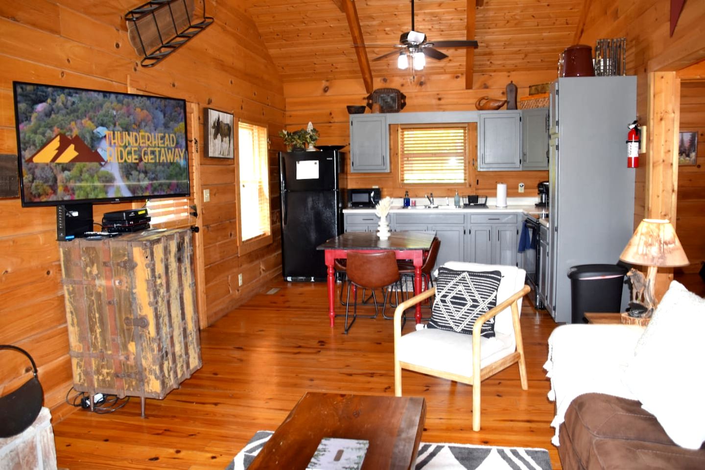 Pet-Friendly Cabin Near Great Smoky Mountains, Tennessee