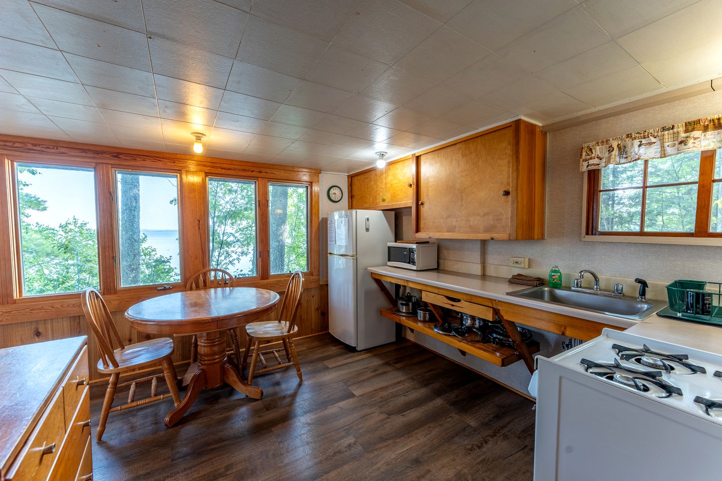 Quiet Waterfront Getaway with Relaxing Deck and Nature Views in Orr, Minnesota