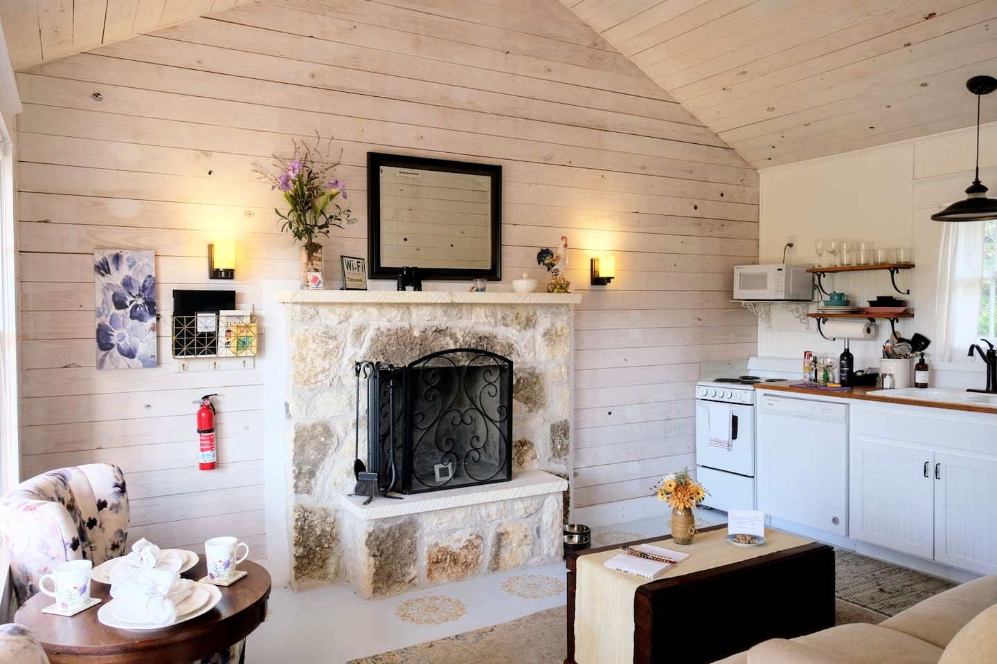 Pet-Friendly Canyon Lake Getaway Rental Ideal for a Texas Hill Country Retreat