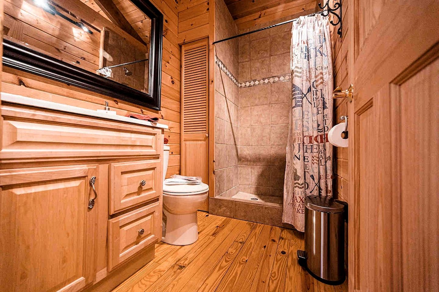 Pet-Friendly, Rustic Cottage with Access to Messalonskee Lake and Views of Belgrade Stream with Hot Tub in Maine
