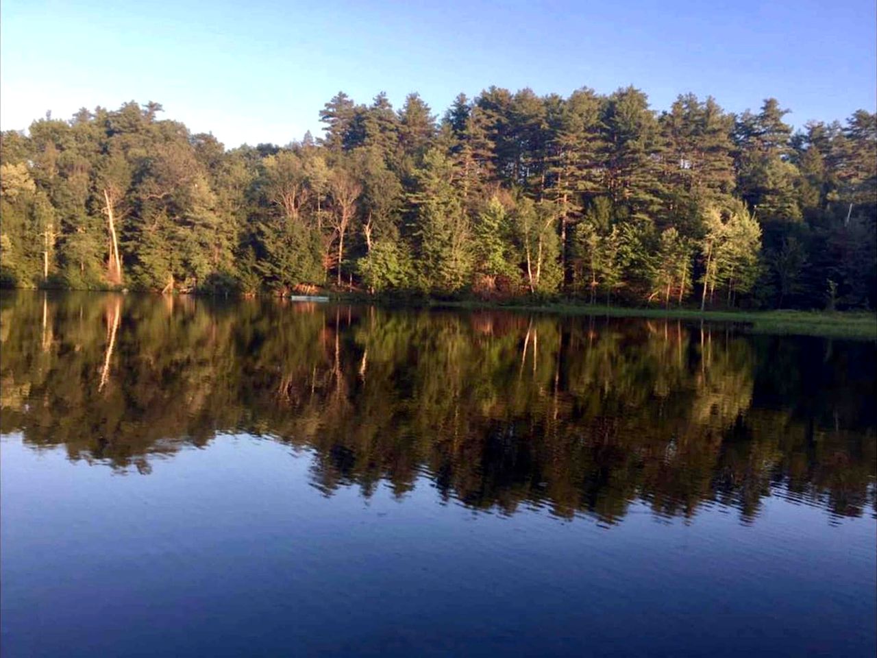 Pet-Friendly, Rustic Cottage with Access to Messalonskee Lake and Views of Belgrade Stream with Hot Tub in Maine