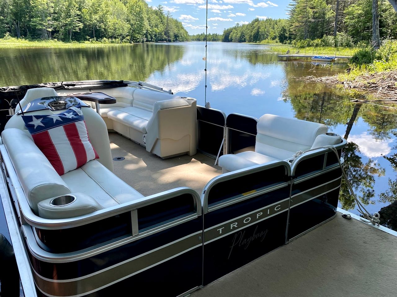 Pet-Friendly, Rustic Cottage with Access to Messalonskee Lake and Views of Belgrade Stream with Hot Tub in Maine