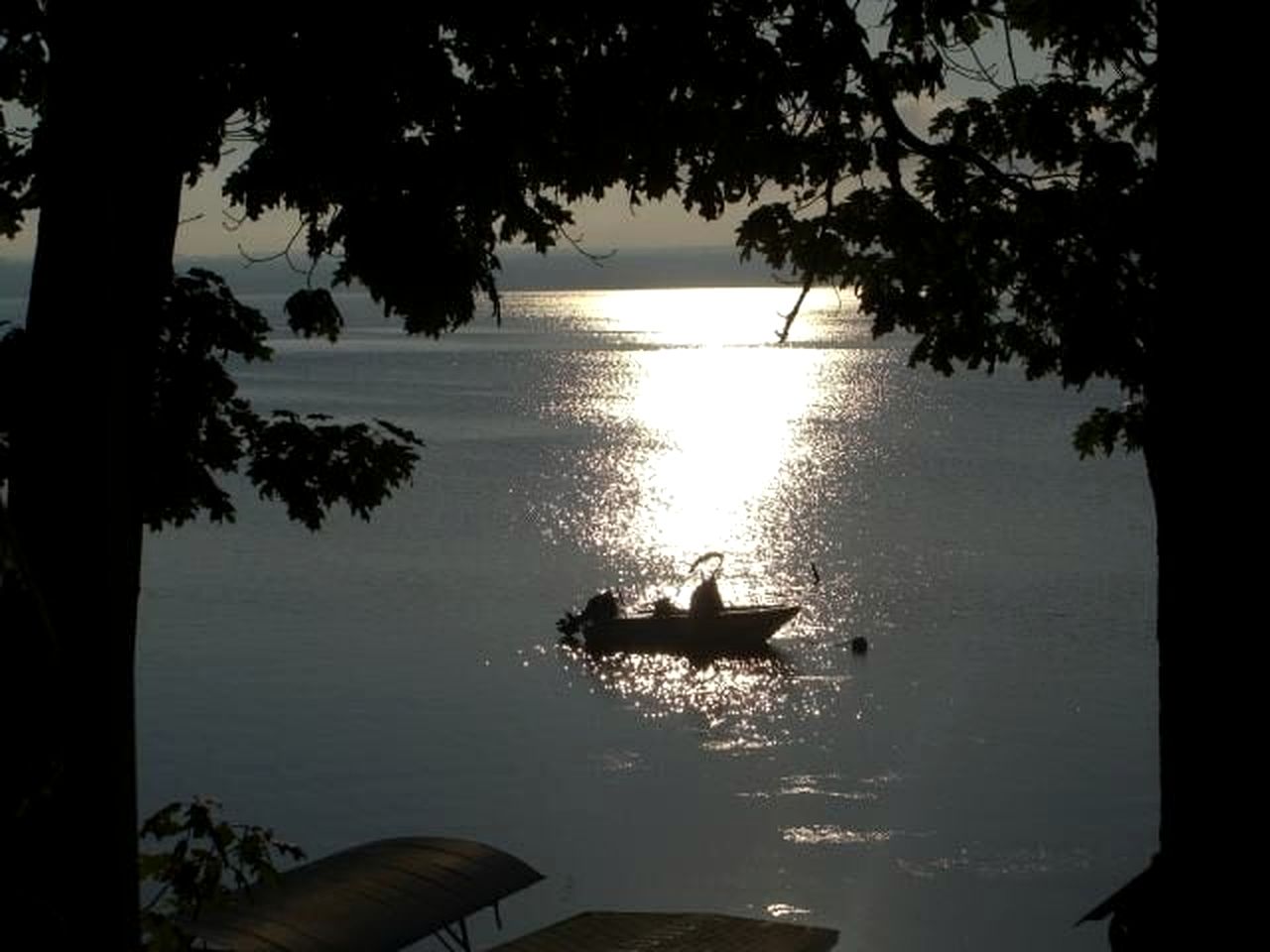 Charming Pet-Friendly Cottage Seconds from Lake near Rochester, New York