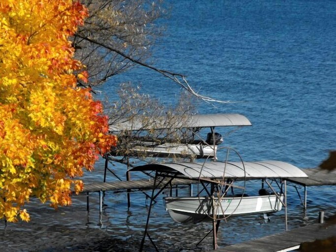 Cottages (United States of America, Himrod, New York)