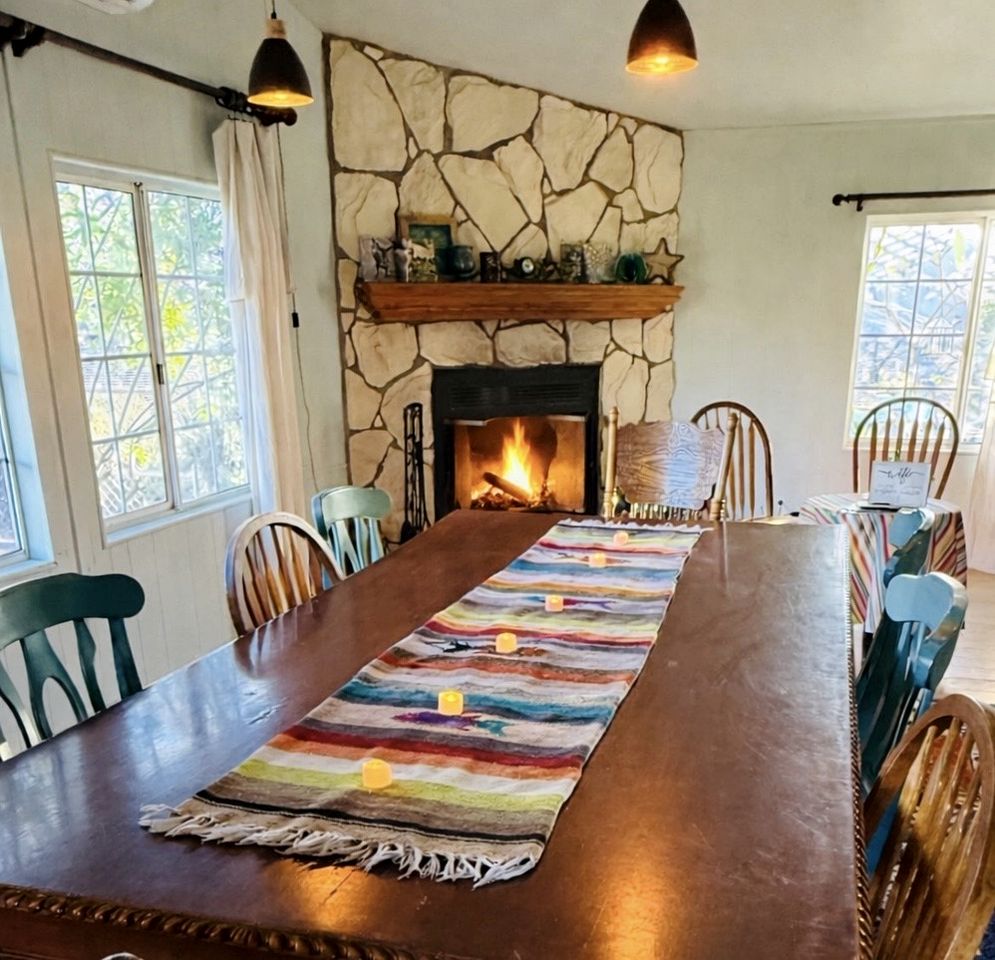 Pet Friendly Fantastic Secluded Cottage with Hot-tub in Rainbow, California