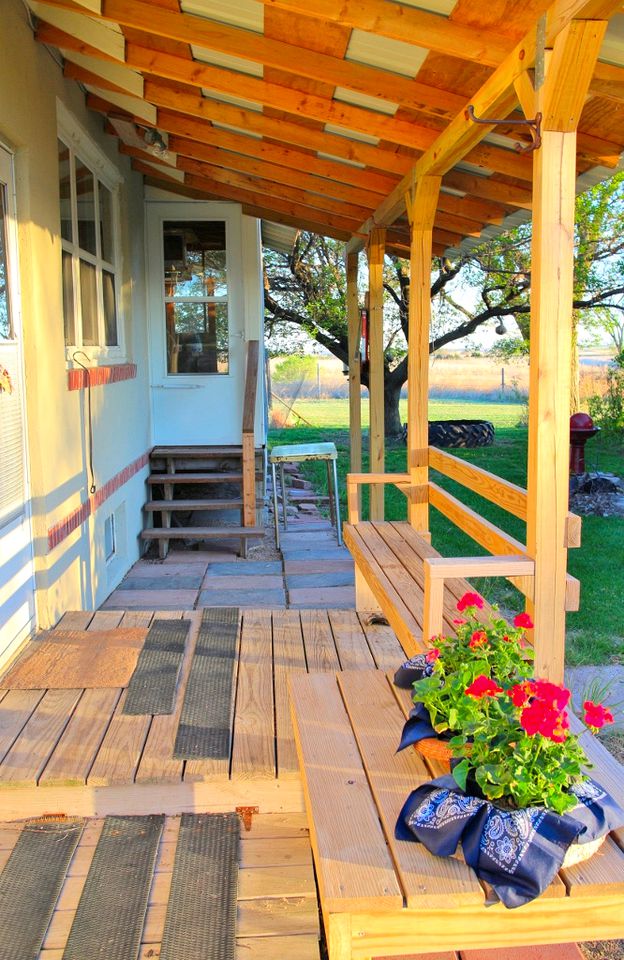 Pet-Friendly Vacation Rental in the Countryside near Grand Island, Nebraska