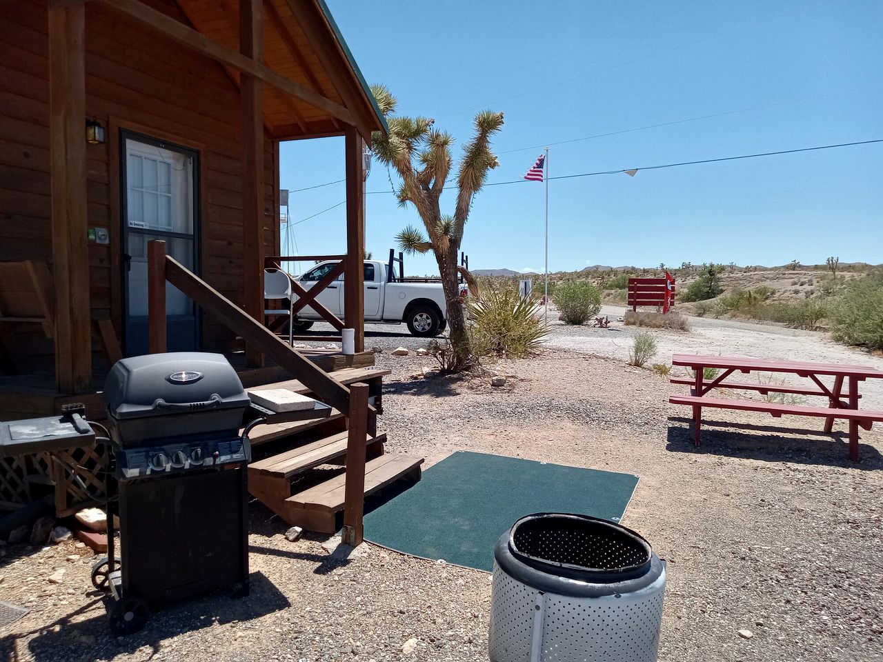 Pet Friendly Glamping Cabin, Ideal to Discover Lake Mead National Recreation Area