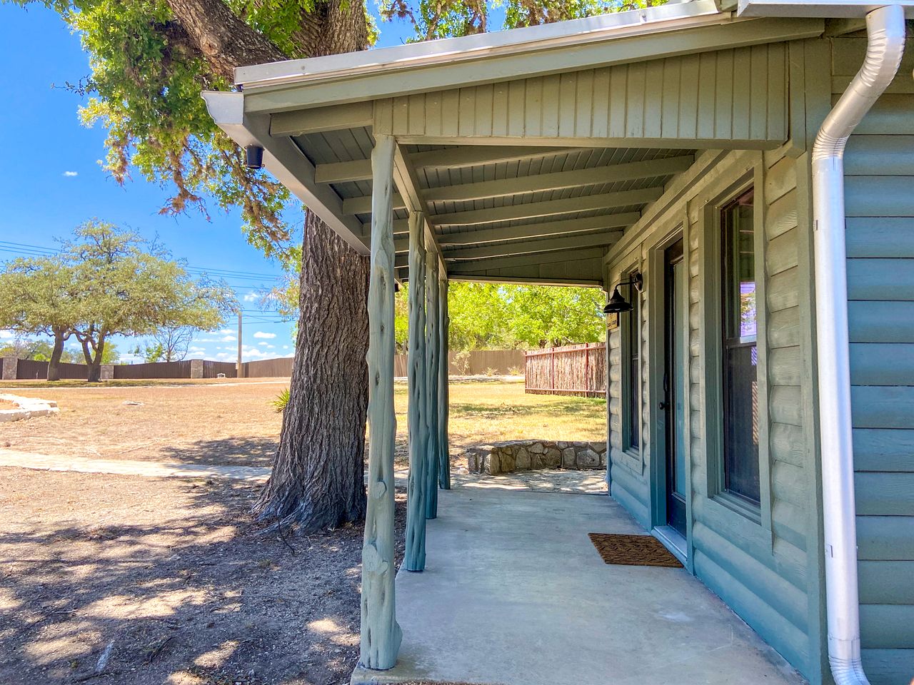Pet-Friendly Glamping Cabin, with River Access in Ingram, Texas