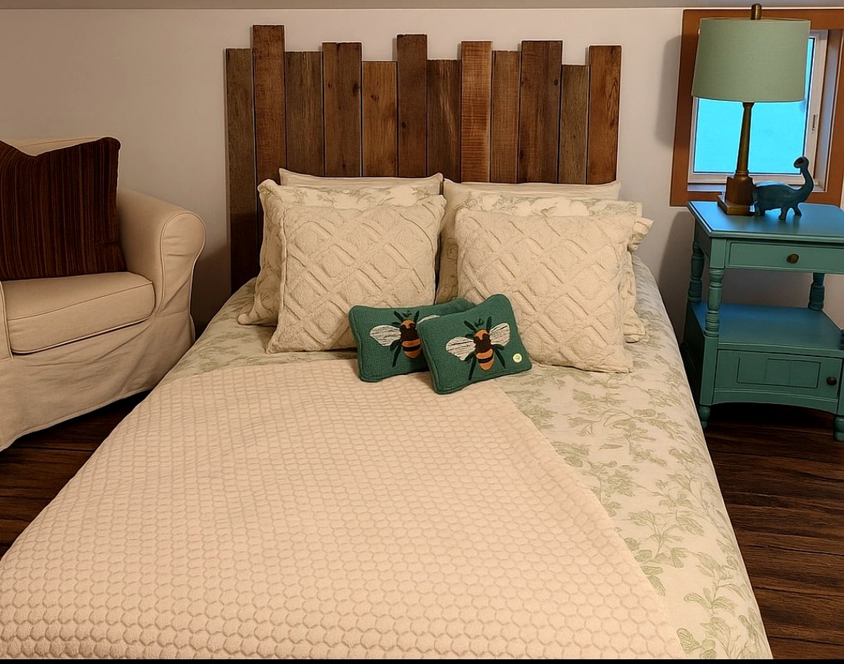 Pet Friendly Impressive Safari Tent with Hot-tub in Rainbow, California