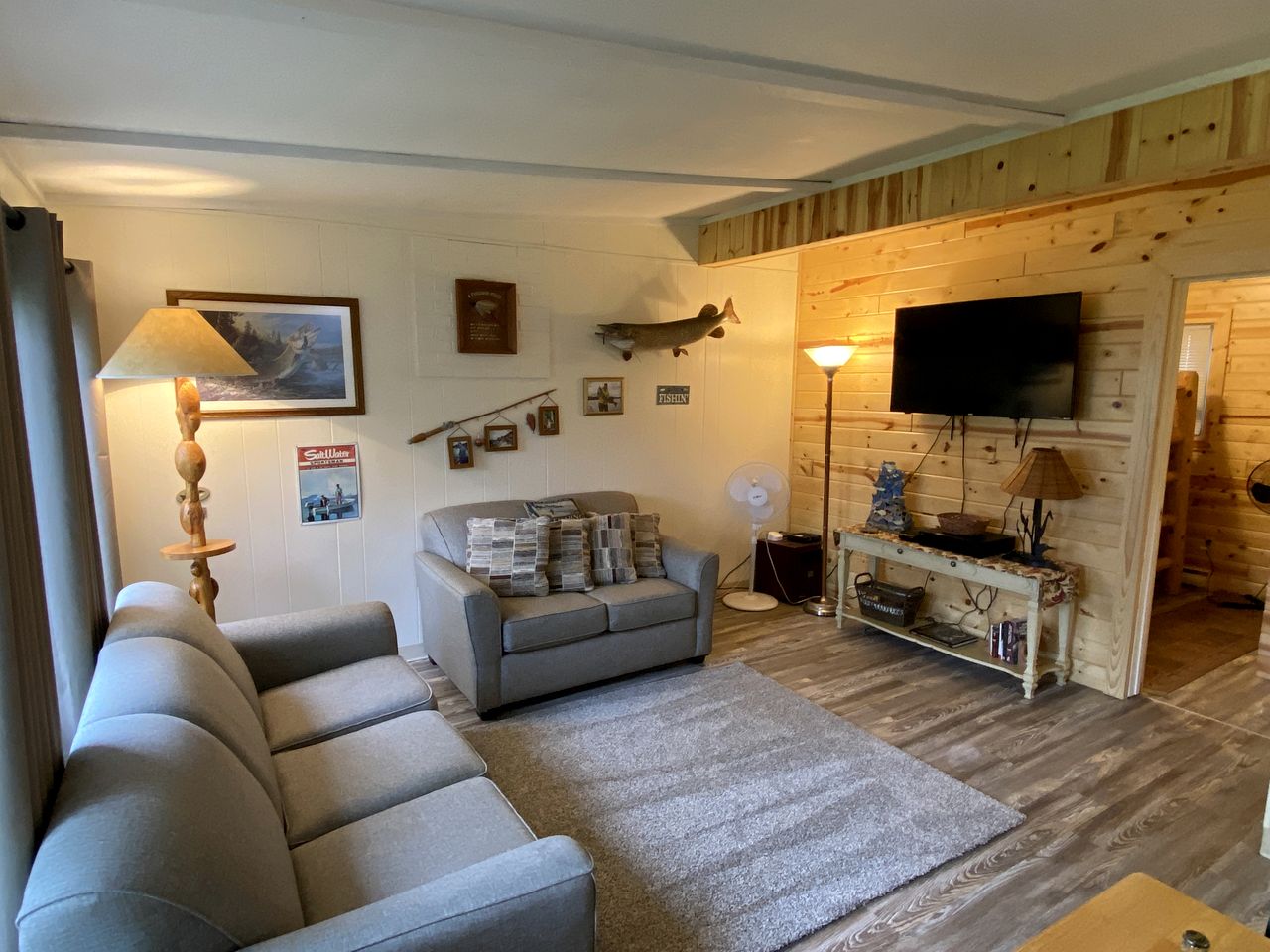 Peaceful and Pet-Friendly Lake Mitchell Cabin For an Exciting Escape by the Heart of the Manistee National Forest, Michigan