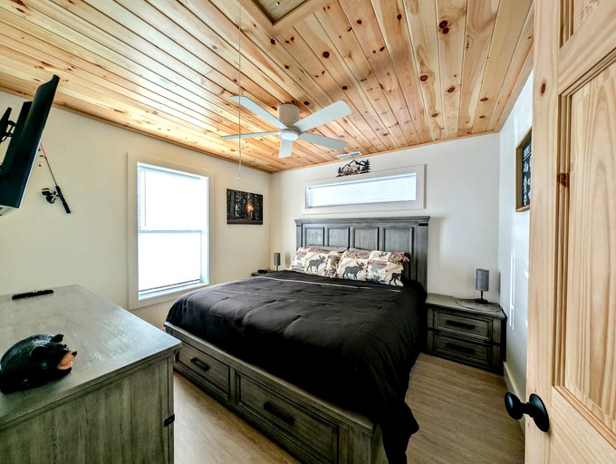 Cabins (United States of America, Sullivan, Maine)