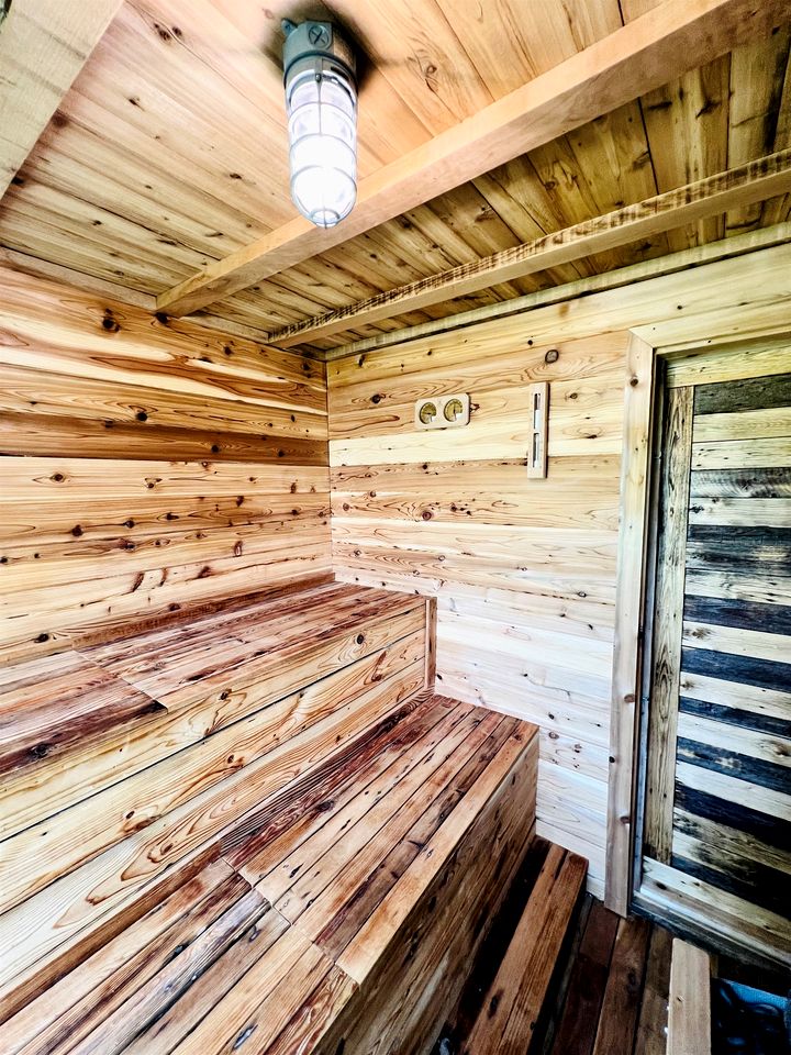 Pet-Friendly Lakeside Cabin Ideal for a Family Getaway in Wisconsin