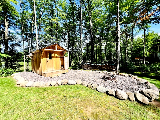 Cabins (United States of America, Stone Lake, Wisconsin)