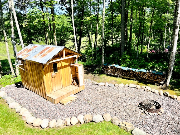 Cabins (United States of America, Stone Lake, Wisconsin)