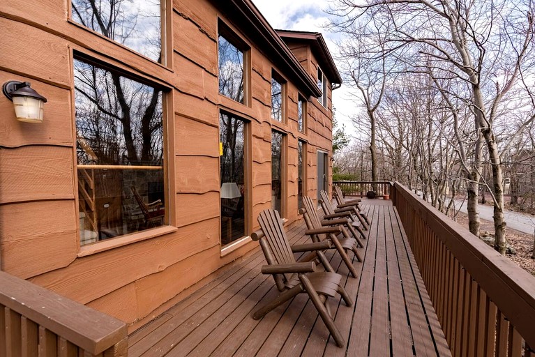 Cabins (United States of America, Lake Harmony, Pennsylvania)