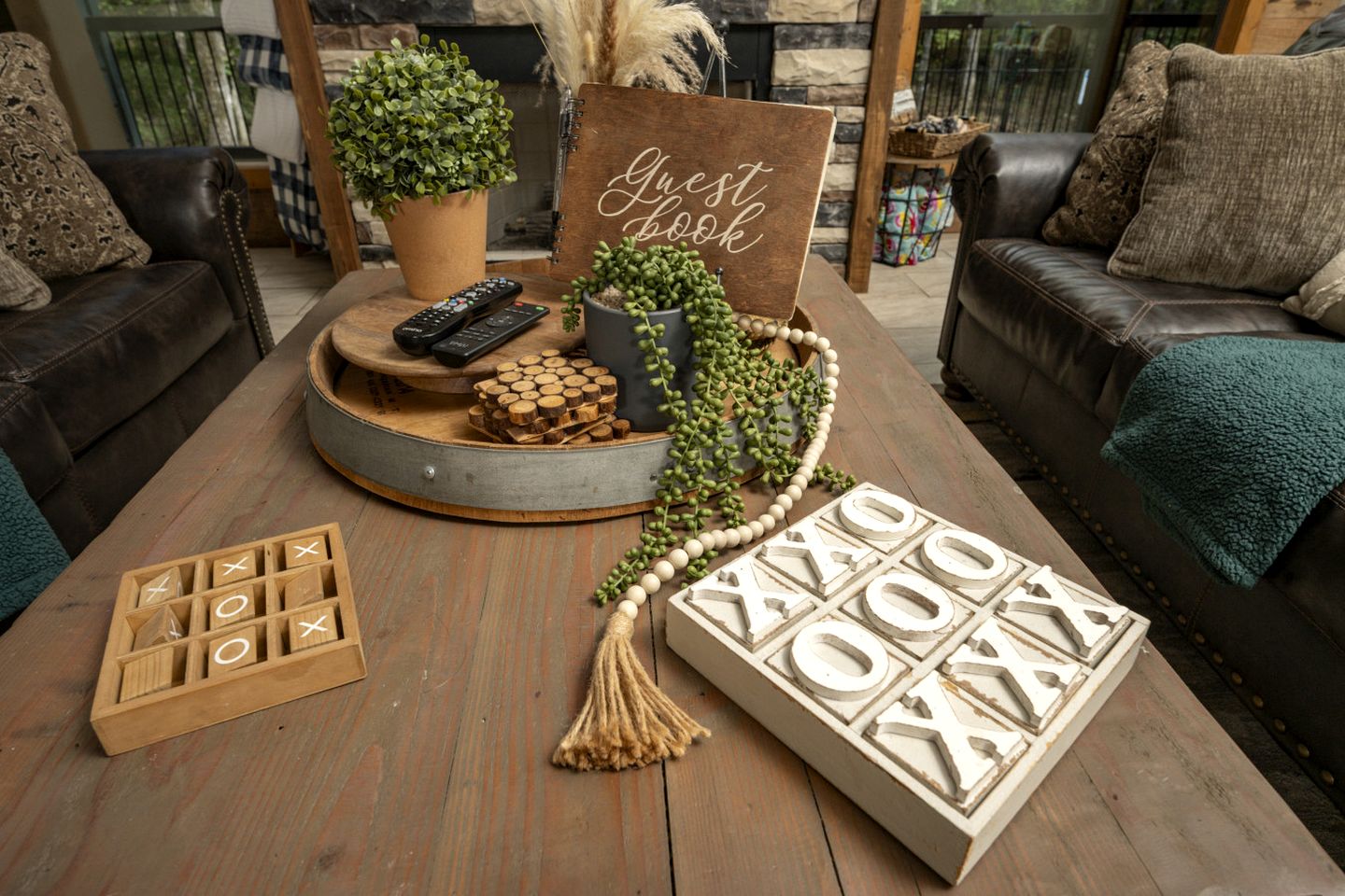 Pet Friendly Paradise in the Southern Hills of Hochatown, Oklahoma, Perfect for a Weekend Escape