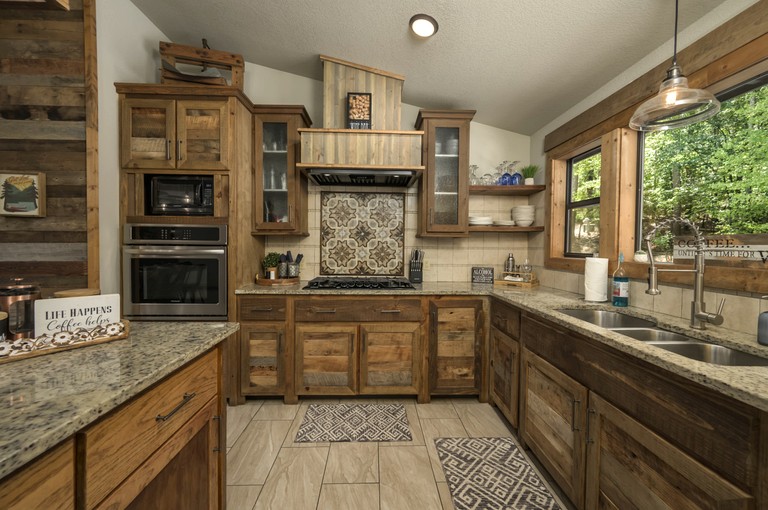 Cabins (United States of America, Broken Bow, Oklahoma)