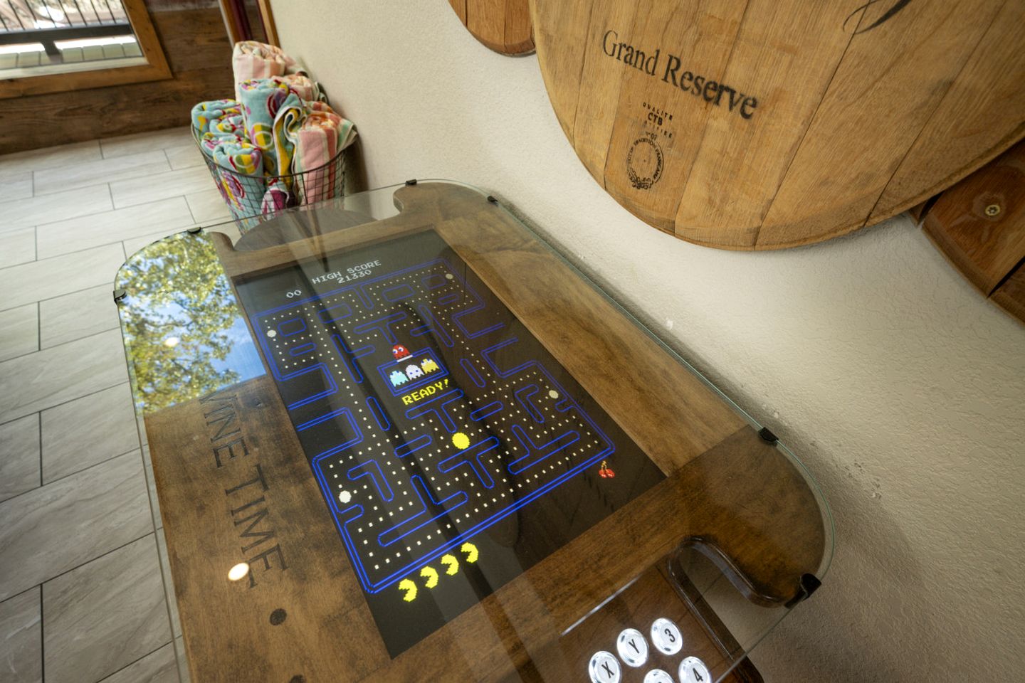 Pet Friendly Paradise in the Southern Hills of Hochatown, Oklahoma, Perfect for a Weekend Escape