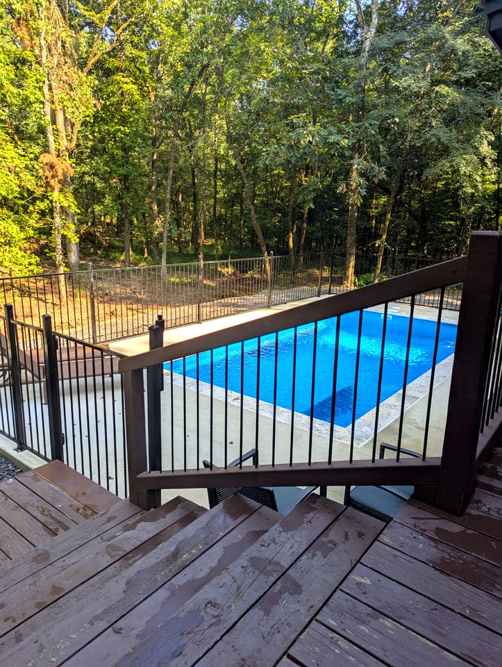 Pet Friendly Paradise in the Southern Hills of Hochatown, Oklahoma, Perfect for a Weekend Escape