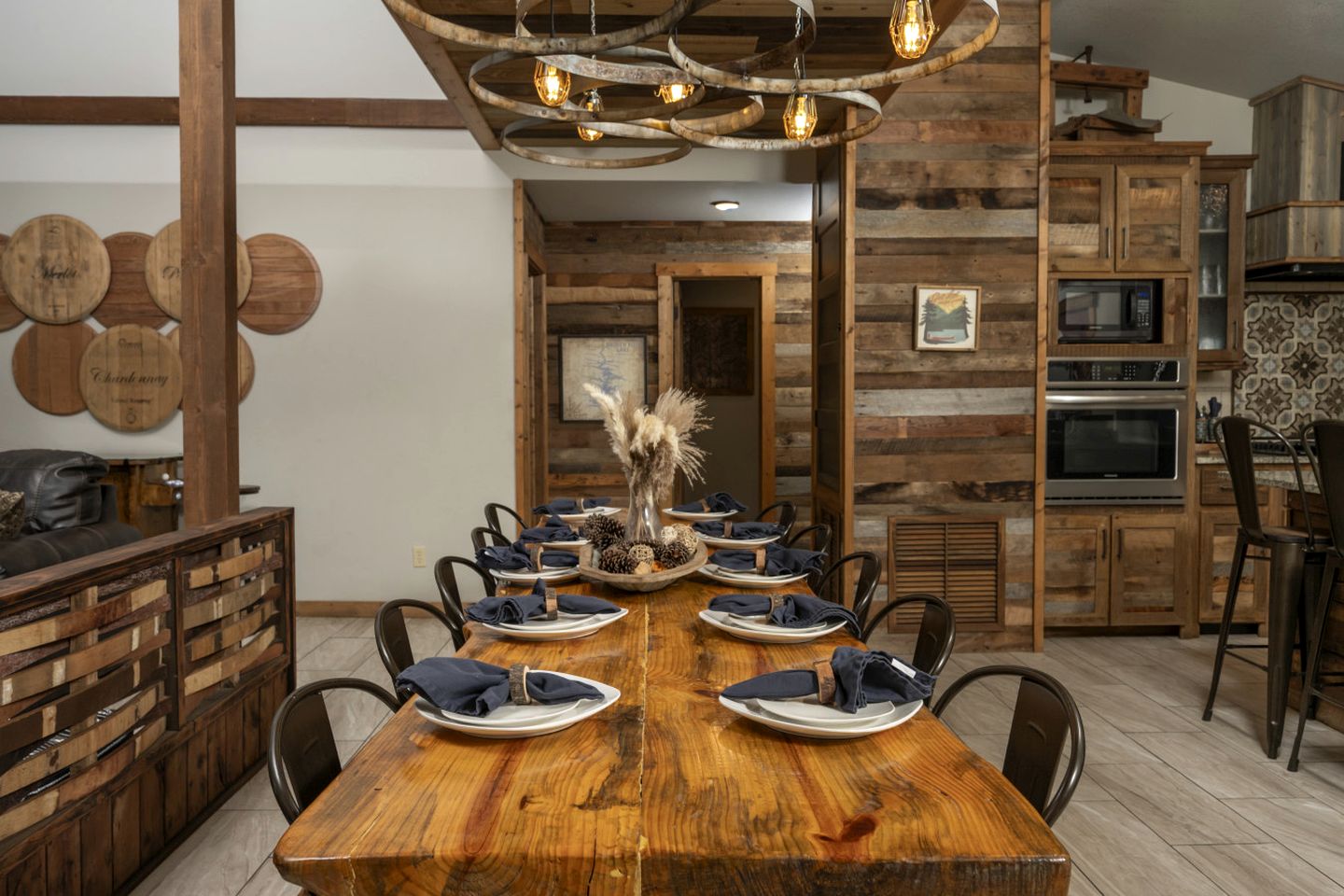 Pet Friendly Paradise in the Southern Hills of Hochatown, Oklahoma, Perfect for a Weekend Escape