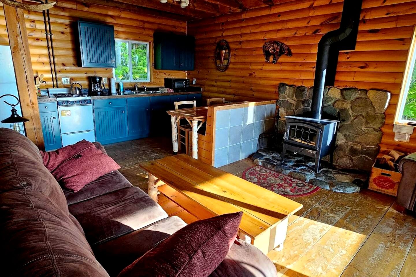 Pet-Friendly Retreat Ideal for a Tranquil Escape in Maine
