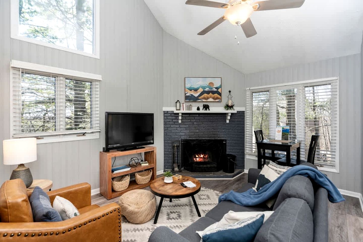 Pet-Friendly Mountain Retreat with Fireplace & Walkable Village Access Near Wintergreen Resort, Virginia