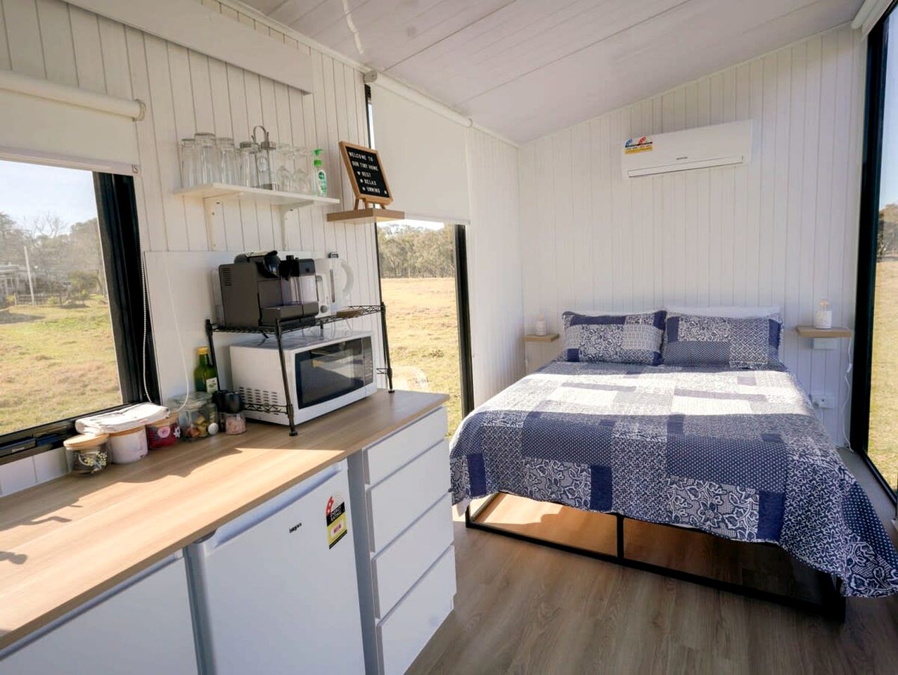 Tranquil, Pet-Friendly Tiny Home Perfect for Couples Glamping in Ulamambri, Australia