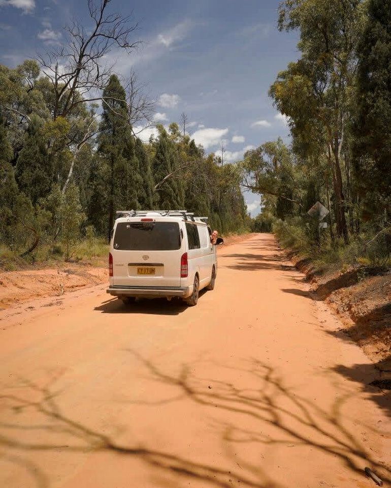 Tranquil, Pet-Friendly Tiny Home Perfect for Couples Glamping in Ulamambri, Australia