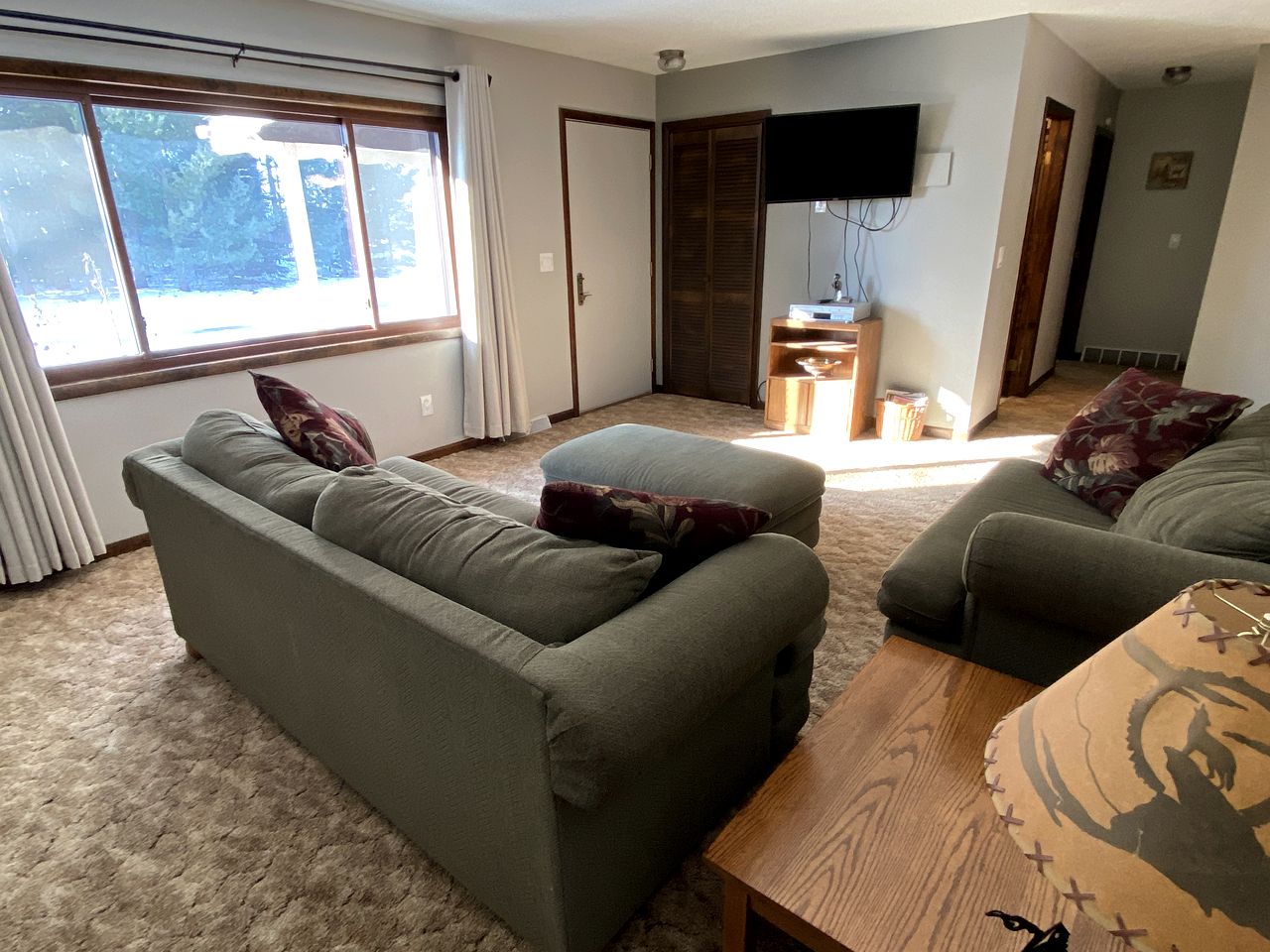 Pet-Friendly, Wonderful Waterfront Family Getaway Cabin with Private Access to Lake Mitchell & Lake Cadillac in Michigan