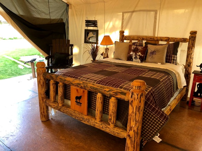 Safari Tents (United States of America, Irwin, Idaho)