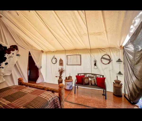 Safari Tents (United States of America, Irwin, Idaho)