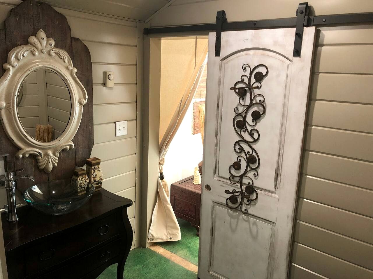 Luxury Safari Tent with Private Bathroom in Swan Valley, Idaho near Palisades Lake