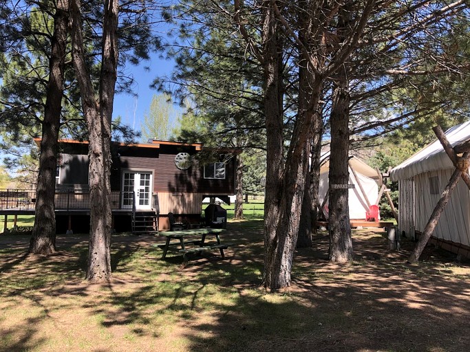 Safari Tents (United States of America, Irwin, Idaho)