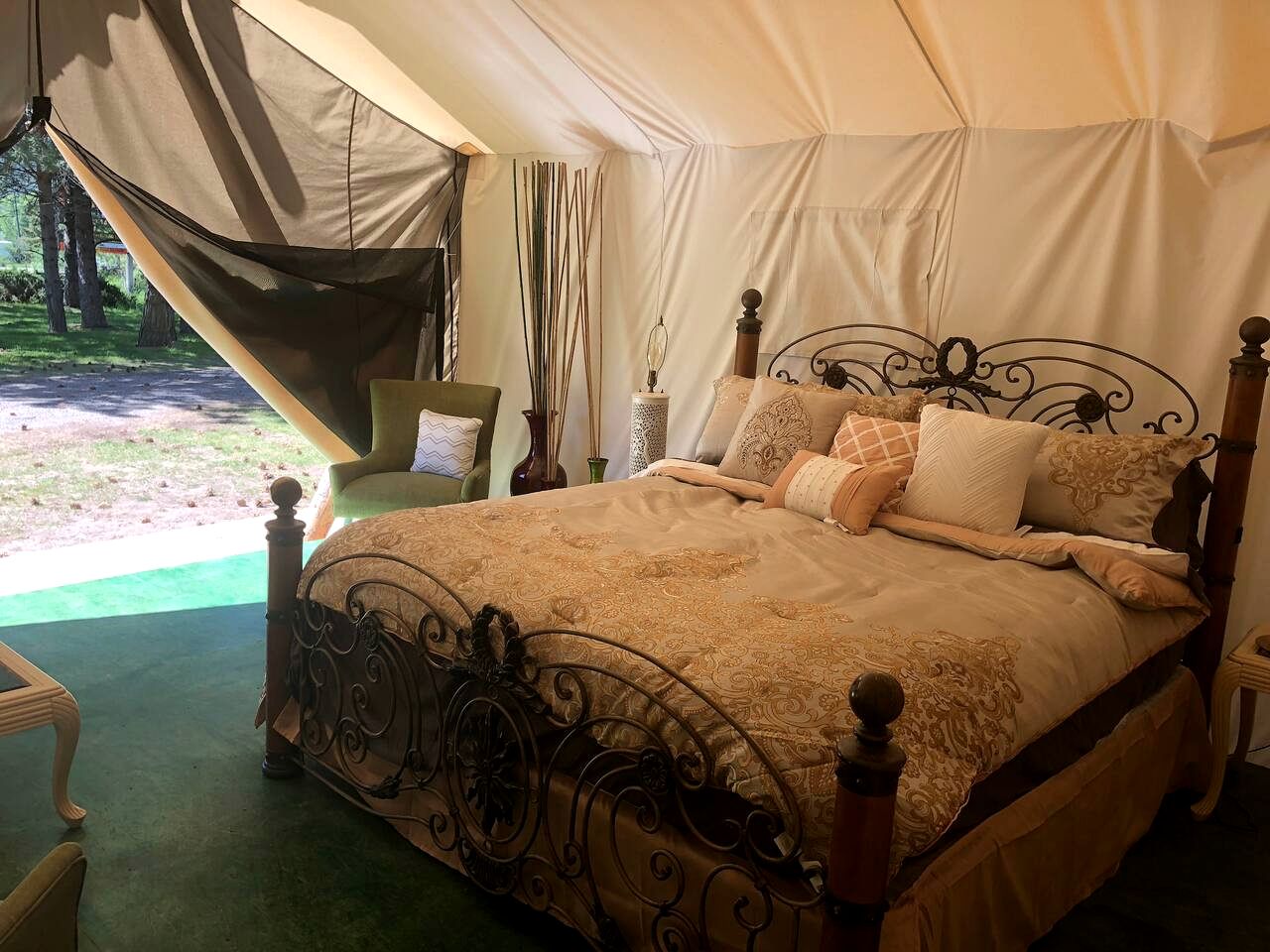 Luxury Safari Tent with Private Bathroom in Swan Valley, Idaho near Palisades Lake