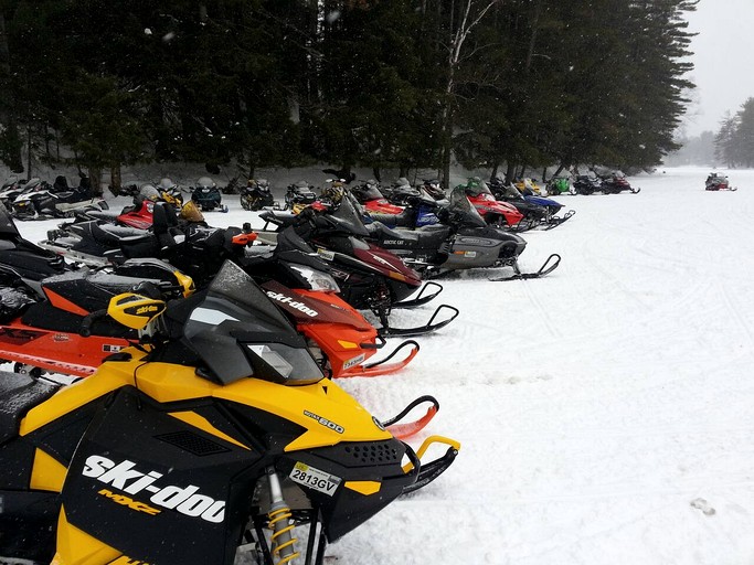 Cabins (United States of America, Blue Mountain Lake, New York)