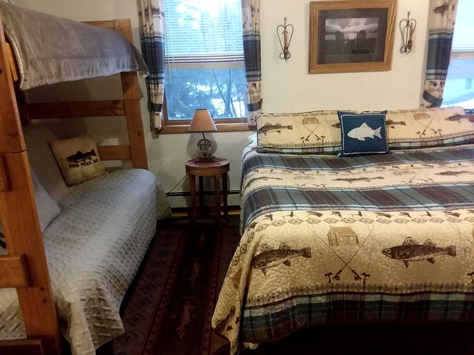 Cabins (United States of America, Blue Mountain Lake, New York)