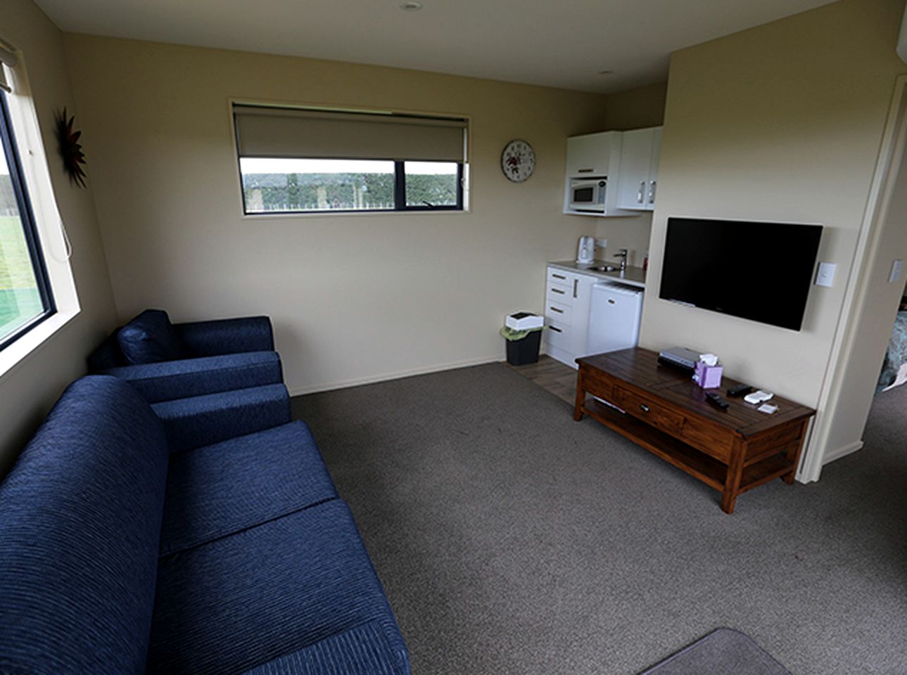 Romantic Getaway with Amazing Mountain Views North of Christchurch, New Zealand