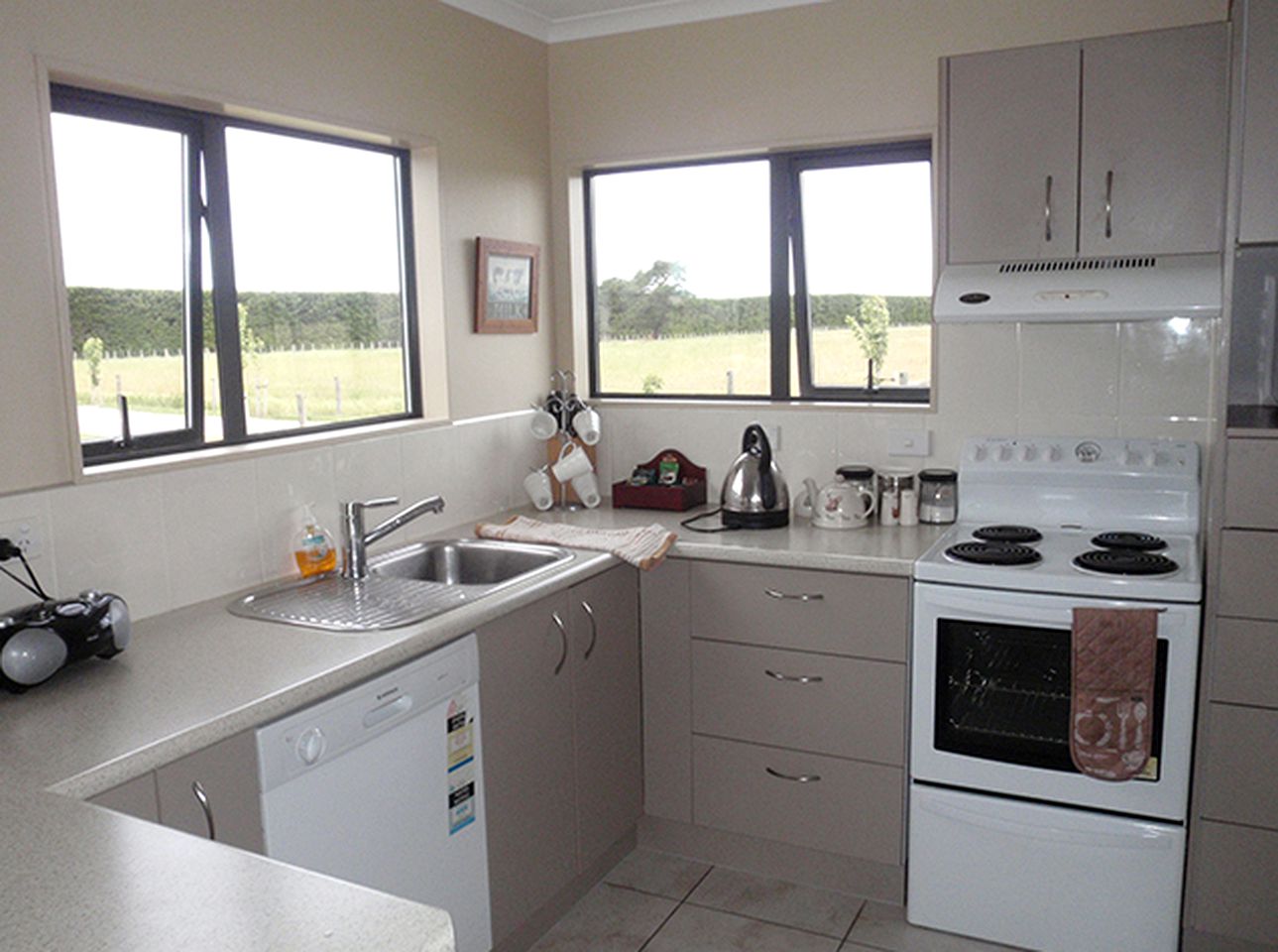 Charming Countryside Cottage near Pegasus Bay and Christchurch, New Zealand