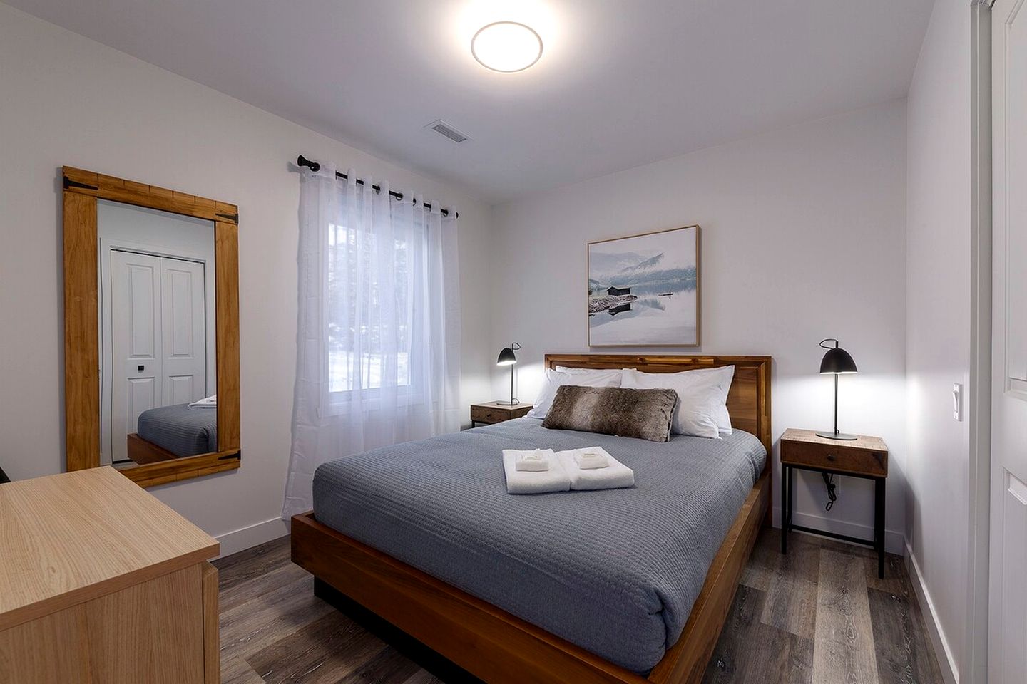 Wonderful Cottage with Sauna, Spa and Private Deck in Quebec