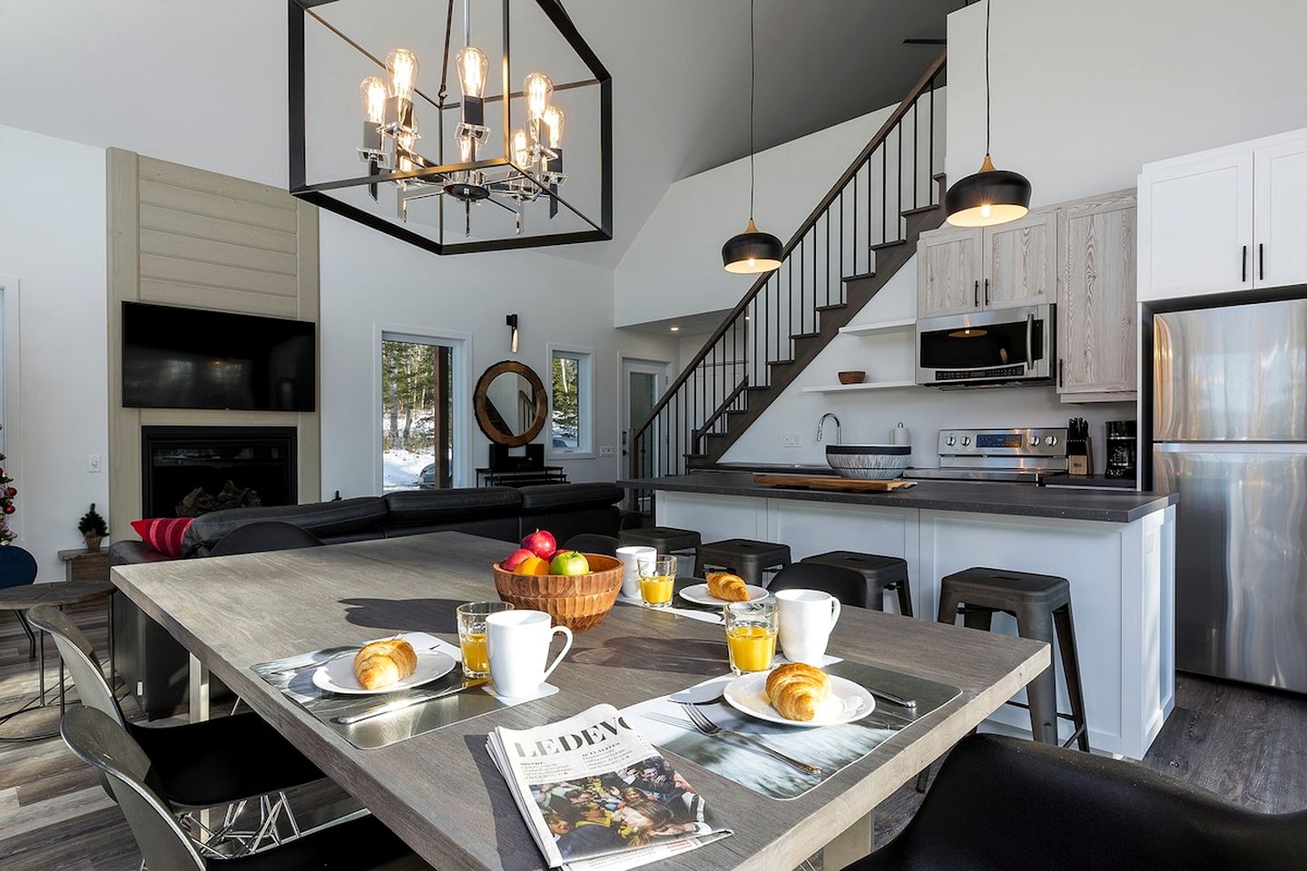 Wonderful Cottage with Sauna, Spa and Private Deck in Quebec