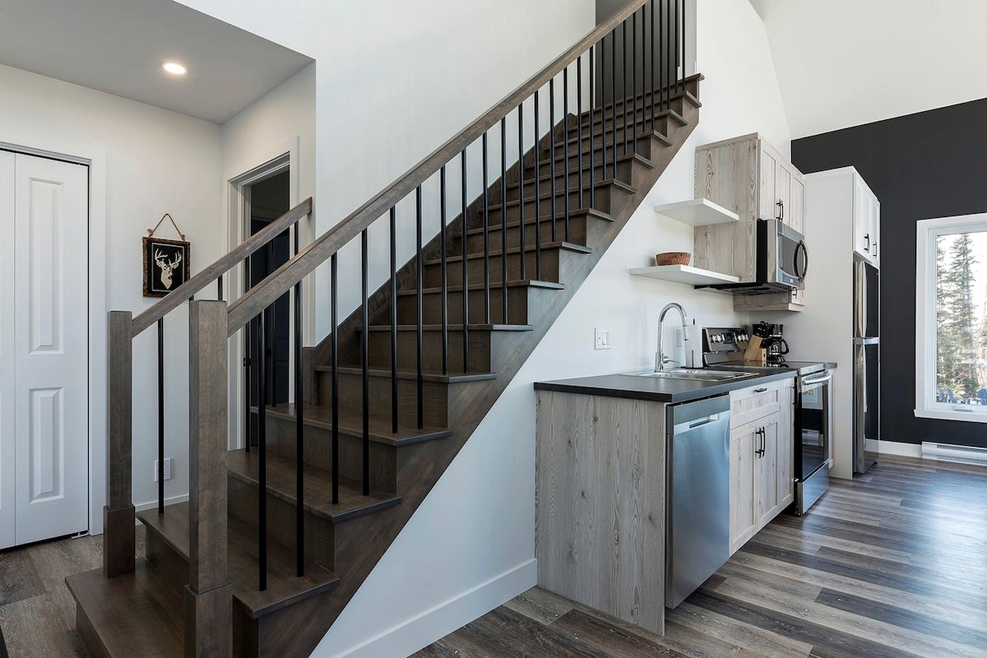 Wonderful Cottage with Sauna, Spa and Private Deck in Quebec