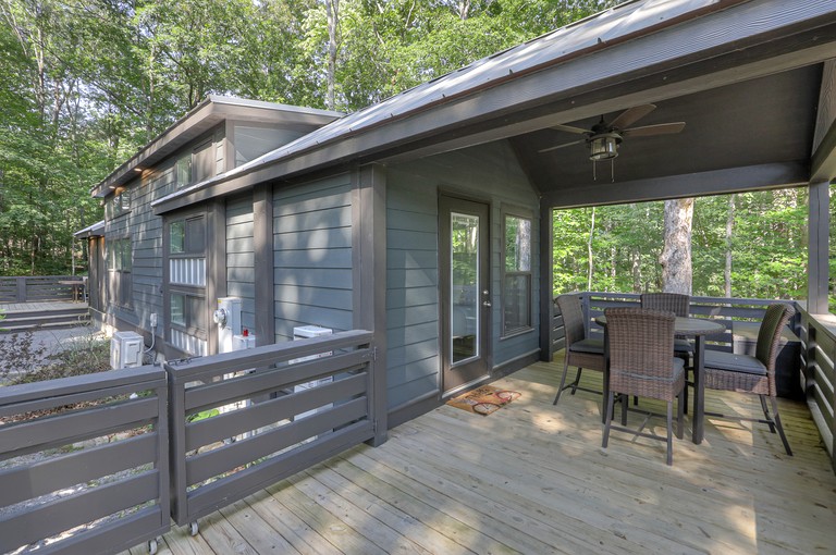 Gorgeous Cottage with Fire Pit and Barbecue in Tracy City, Tennessee
