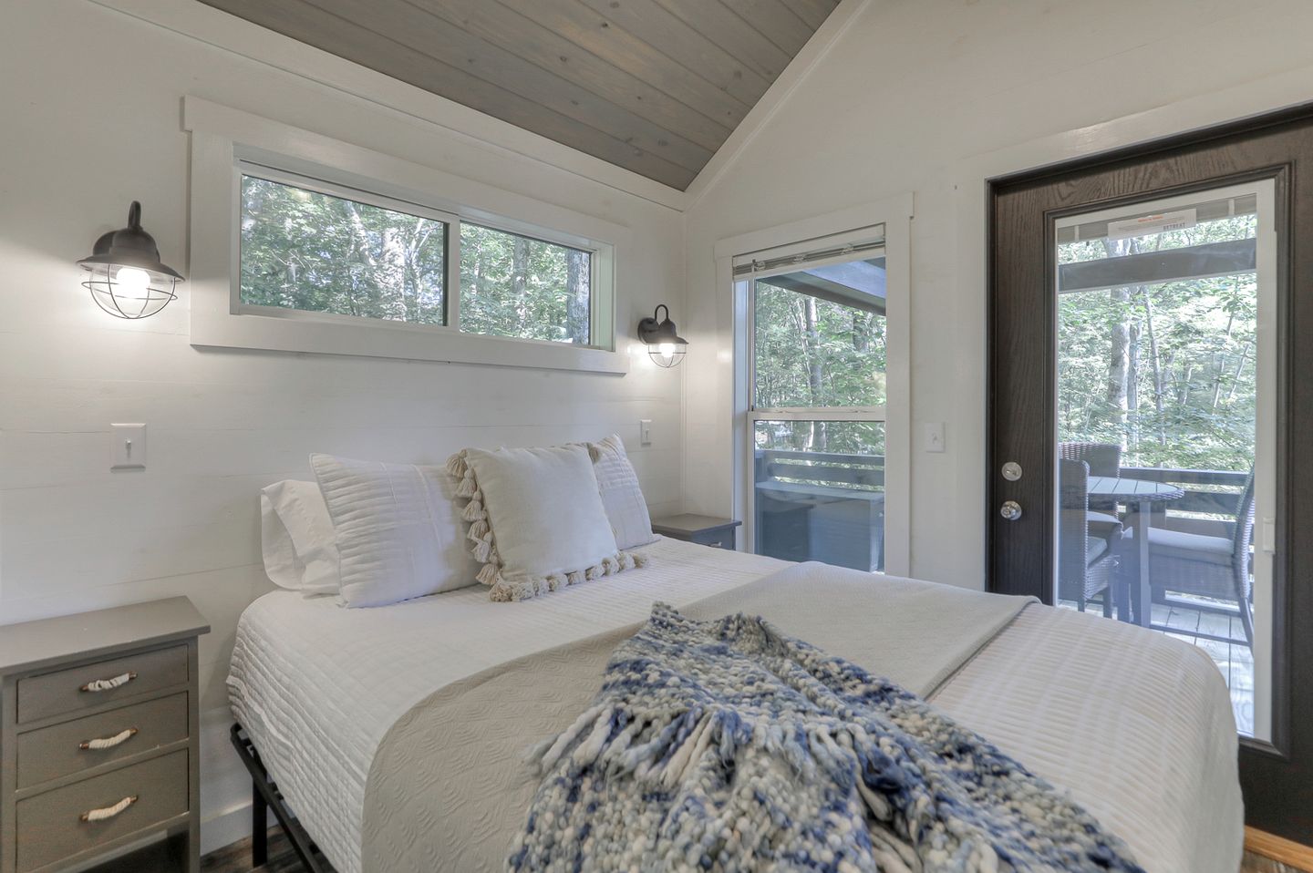 Gorgeous Cottage with Fire Pit and Barbecue in Tracy City, Tennessee
