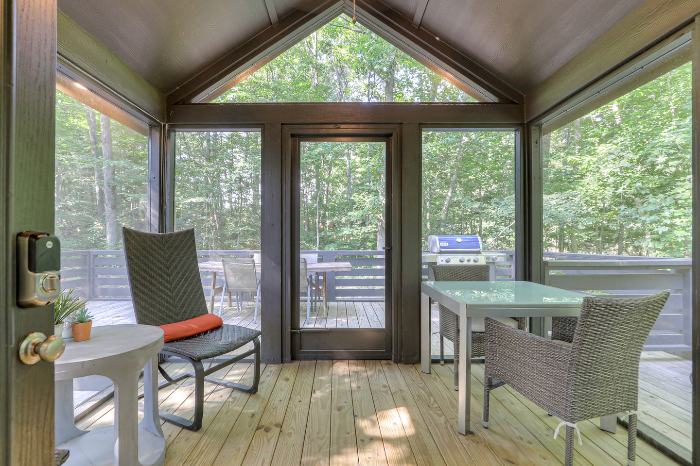 Gorgeous Cottage with Fire Pit and Barbecue in Tracy City, Tennessee