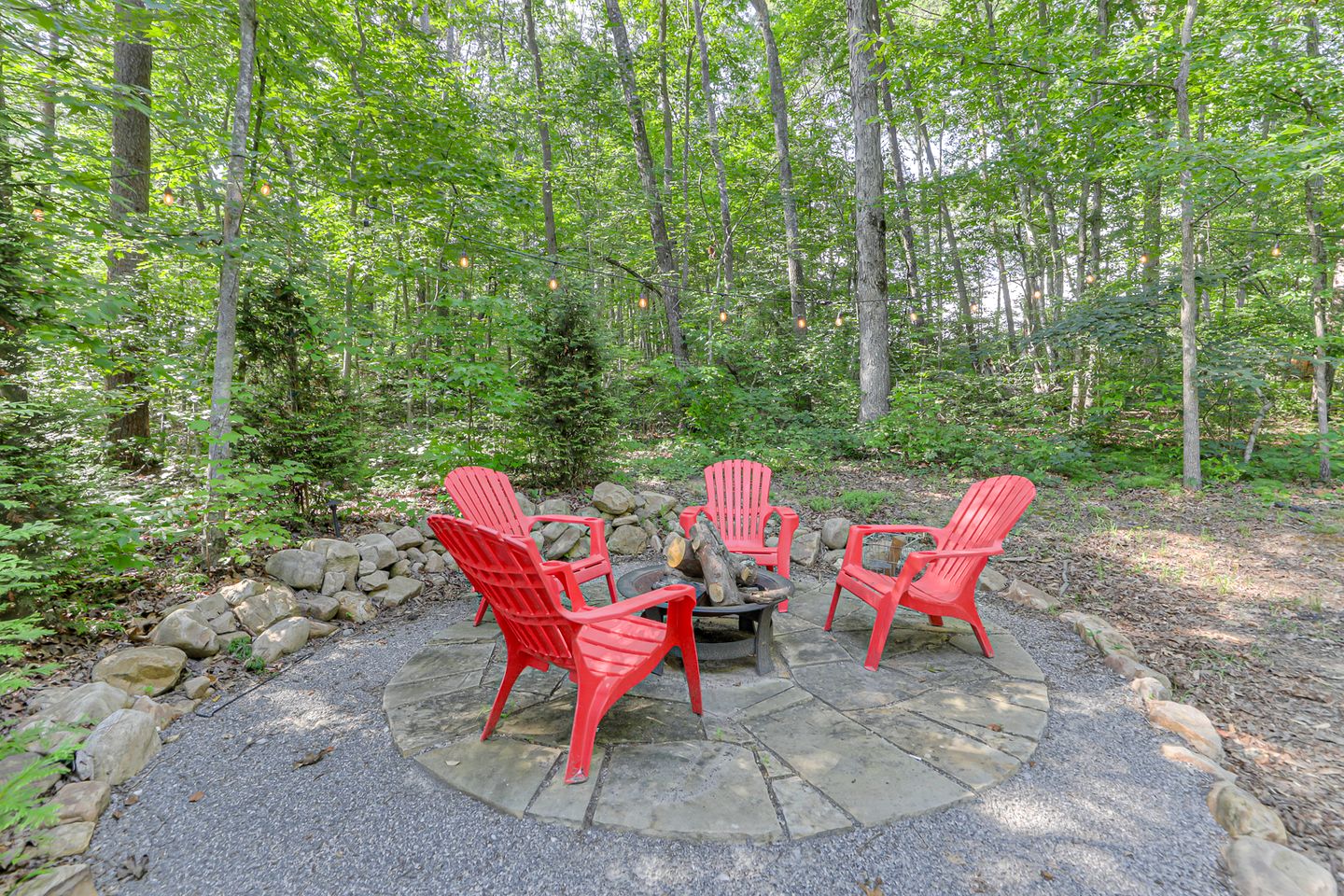 Gorgeous Cottage with Fire Pit and Barbecue in Tracy City, Tennessee